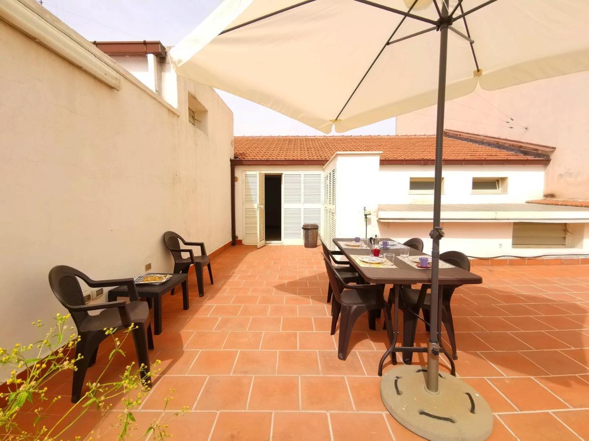 Appartement Terrazza Cavour à Bari Extérieur photo